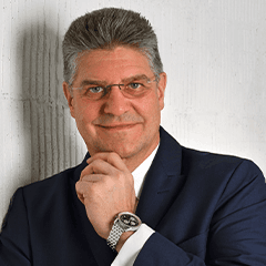 Stephan R. Wolf